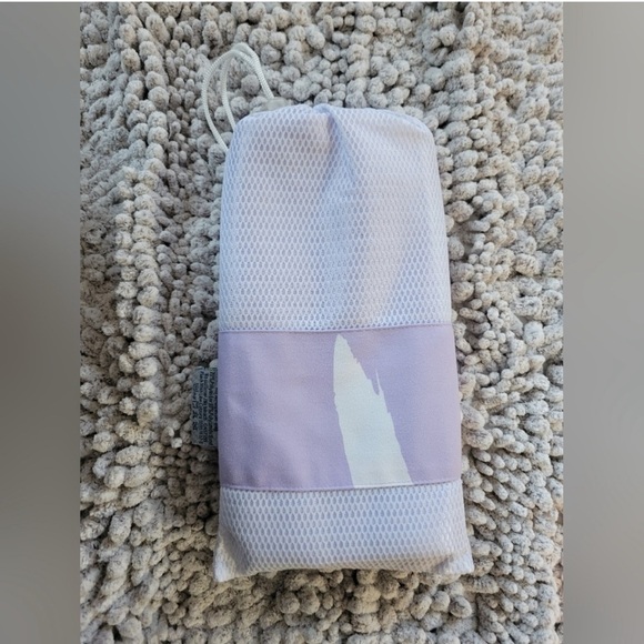 Norwex Hawaiian Stripe Beach Towel Aloha Brand New Dries Fast microfiber 2 sided - Picture 4 of 4